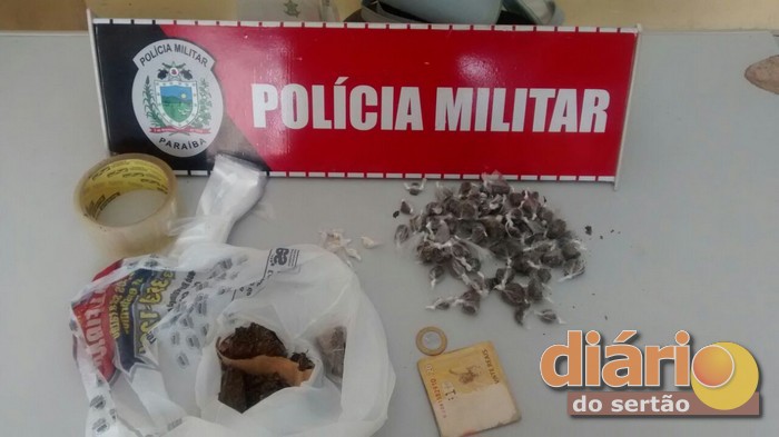 PM estoura "Boca de Fumo" em Cajazeiras e prende duas pessoas ... - Diário do Sertão (liberação de imprensa) (Blogue)