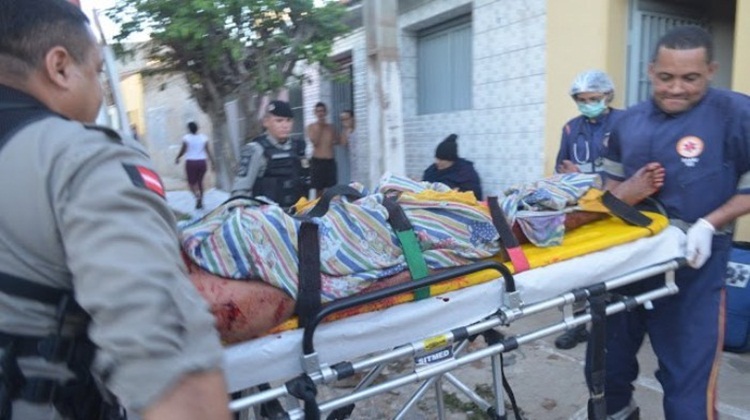 Homem esfaqueado pela esposa na cidade de Cajazeiras morre no ... - Diário do Sertão (liberação de imprensa) (Blogue)