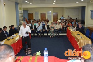 Câmara de Cajazeiras entregou títulos de cidadãos cajazeirenses a cinco poetas nesta terça (23)