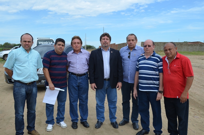 Reunião em Cajazeiras com representantes do Governo.