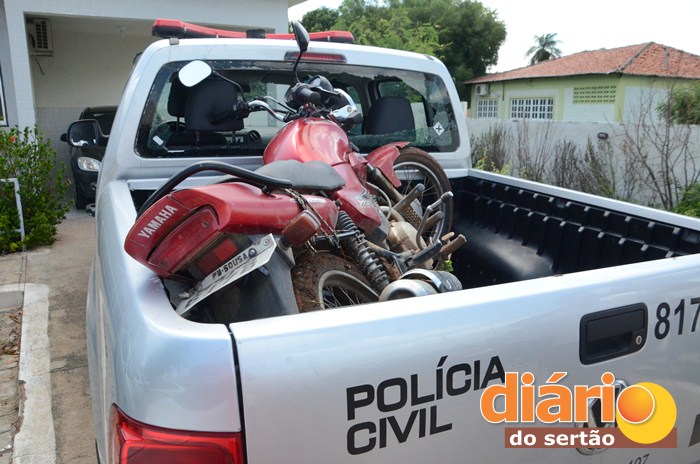 Moto roubada foi recuperada pelo GTE (foto: Diário do Sertão)