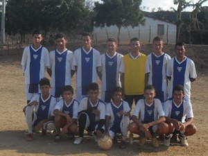 Escolinha de Futebol Azevém recebe crianças e adolescentes de 8 a 15 anos