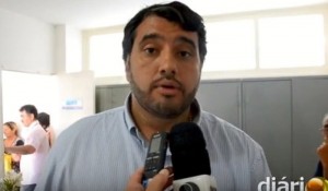 André Gadelha responde ao governador RC