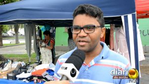 Rodrigo Almeida, organizador do bazar