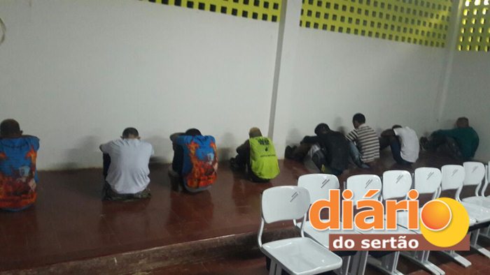 Operação São João do 14º BPM prendeu 9 pessoas (Foto: Diário do Sertão)