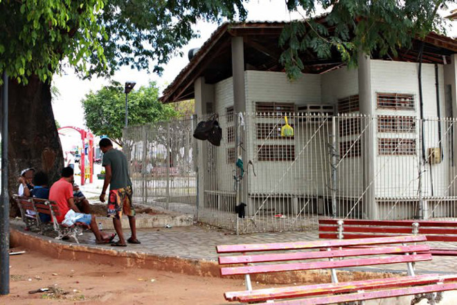 CE JuazeiroDoNorte estupro animais2A Ilha Digital na Praça do Mateu está abandonada (Foto: Cícero Valério/Agência Miséria) 