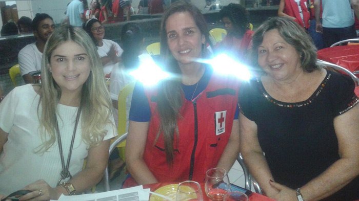 Fátima Sarmento ao lado da diretora do hospital Apoliana e a secretária de saúde da PB, Roberta Abath