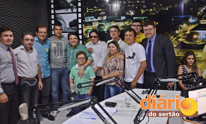 Entrevista foi realizada no Studio da rádio líder FM de Sousa (foto: Diário do Sertão)