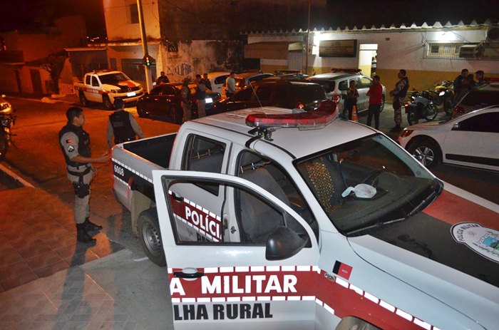 Polícia Militar esteve no local do crime (foto: Ângelo Lima)