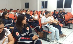 Enfermeiros em assembleia (Foto: Canal Interface)