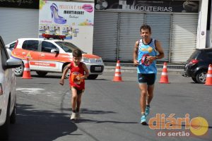 Crianças também participaram da corrida