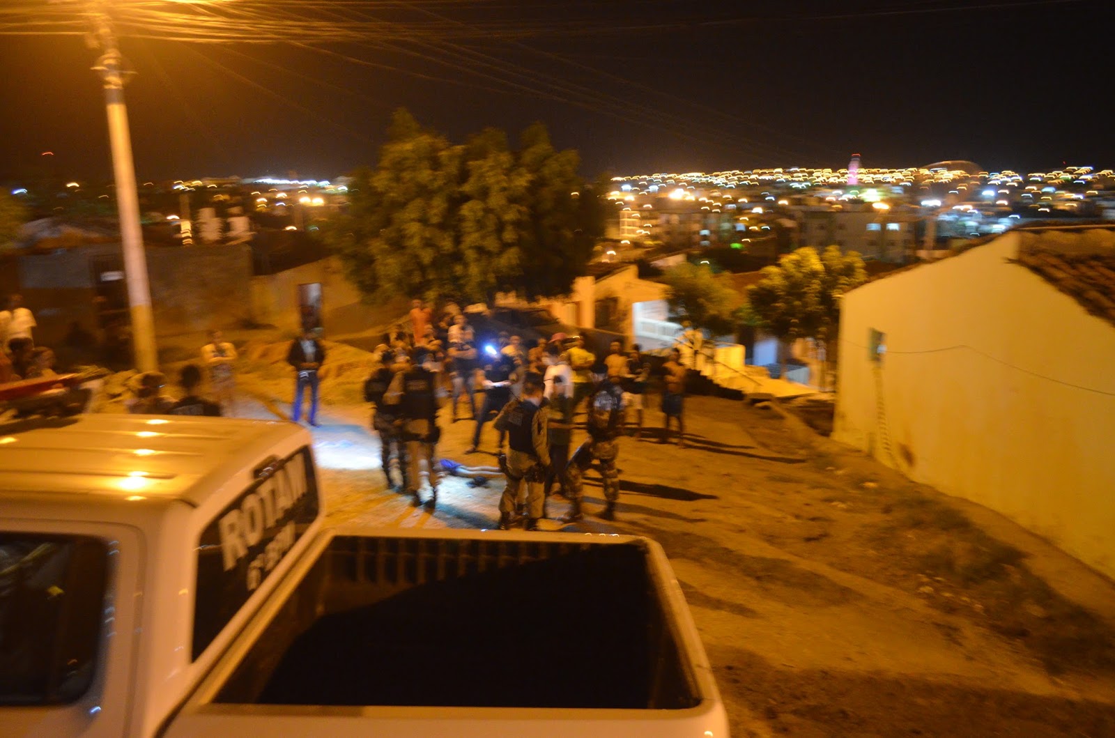 Homicídio aconteceu no no bairro do Cristo Rei, Zona Leste da cidade (foto: Ângelo Lima)