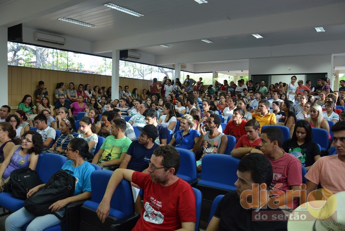 Universitários de Cajazeiras poderão ocupar campus da cidade em protesto contra PEC 241 do Governo Temer