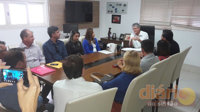 Prefeito participou de reunião com o governador Ricardo Coutinho