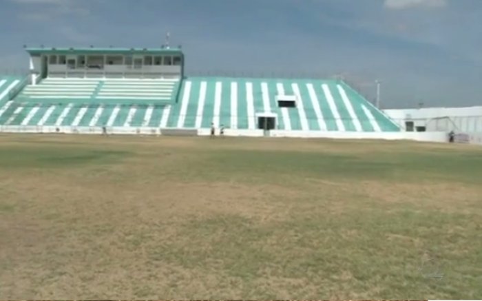 Devido a seca, gramado do Marizão está em péssimas condições. (Foto: Reprodução)