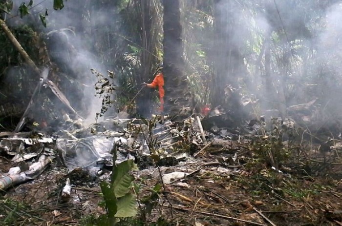 Aeronave ficou destruída após explosão (Foto: Ive Rylo/G1 AM)