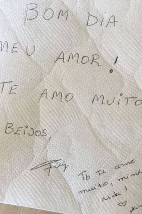 Bilhete escrito por Filipe Machado, da Chapecoense Foto: Reprodução / Instagram 